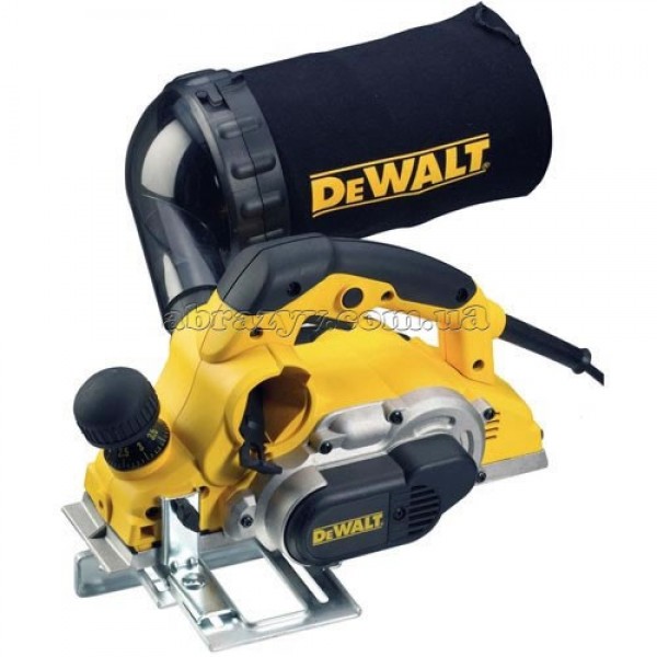 Электрорубанок DeWalt D26500
