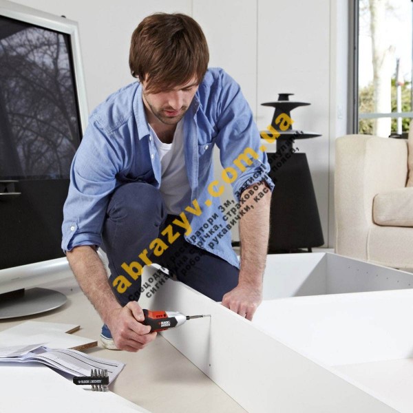 Акумуляторна викрутка Black&Decker BDCS36G