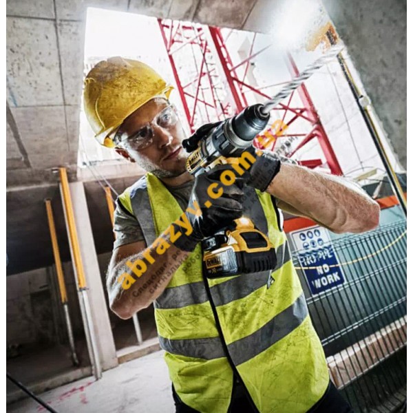 Аккумуляторная дрель-шуруповерт DeWALT DCD996P3 с ударом