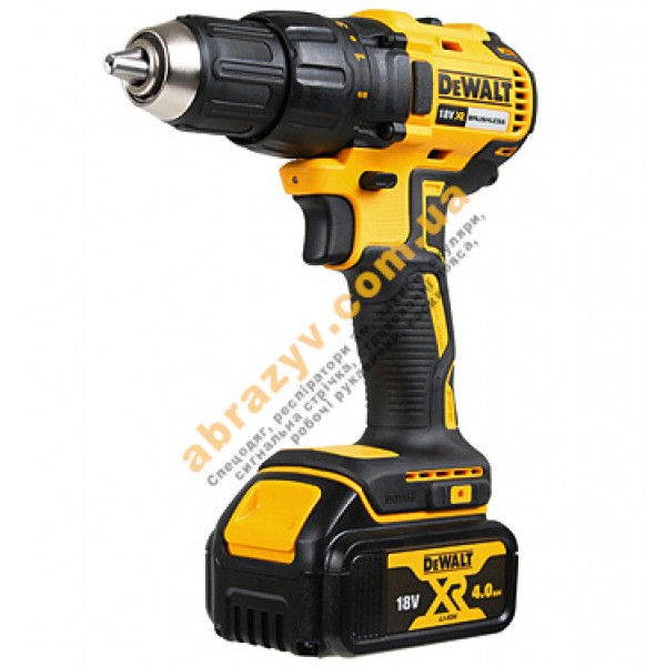 Аккумуляторная дрель-шуруповерт DeWALT DCD777M2T