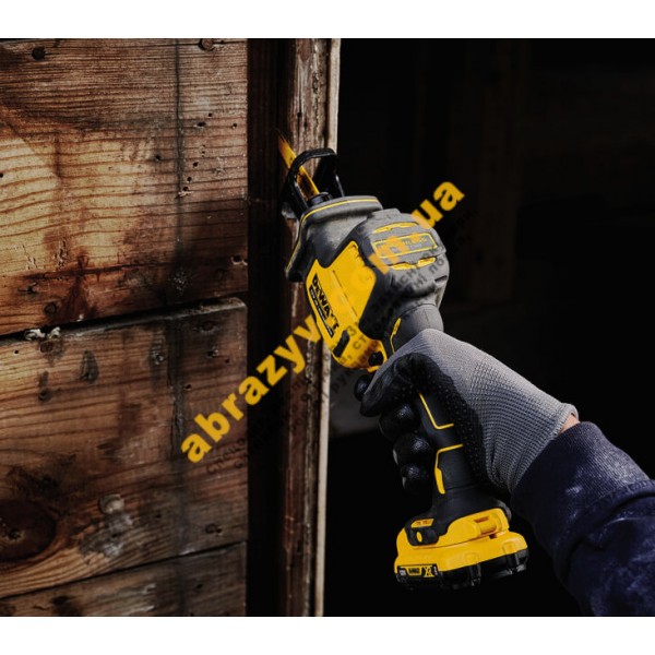 Пила сабельная аккумуляторная DeWALT DCS312N