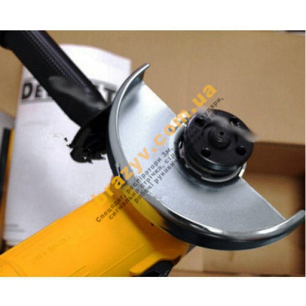 Угловая шлифмашина (болгарка) DeWALT DWE4057