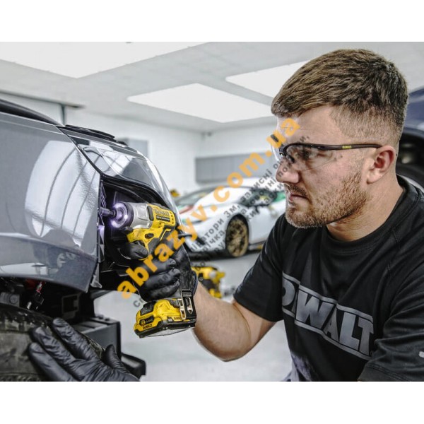 Дрель-шуруповерт DeWALT DCF801N ударный