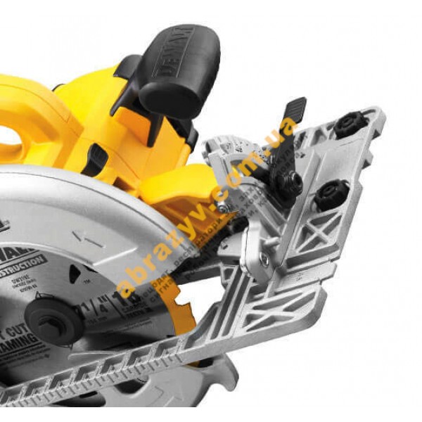 Дискова пила DeWalt DWE576K